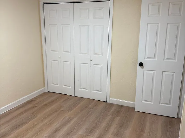 330 Palm Ave — Photo 5