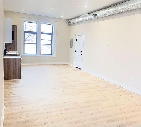 3rd image of 1020 N 48th St #D-1b