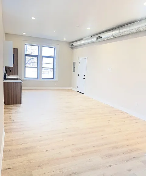 1020 N 48th St #D-1B — Photo 3