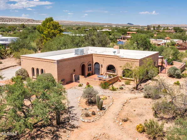 740 W Quail Dr, Green Valley, AZ 85622