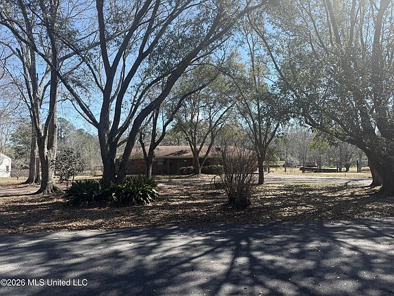 4th image of 9504 Kimberly Cir