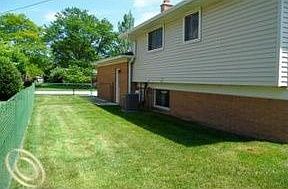 4th image of 16241 Ronnie Ln