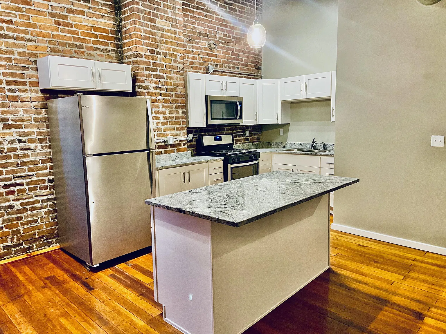 Blaul Lofts - 407 — Photo 1