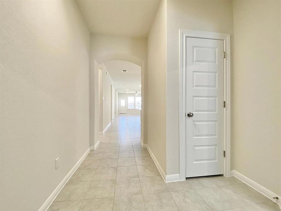 1st image of 336 Zuma Dr