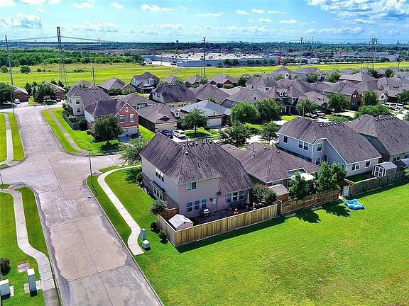 5th image of 4506 Meadow Way Dr