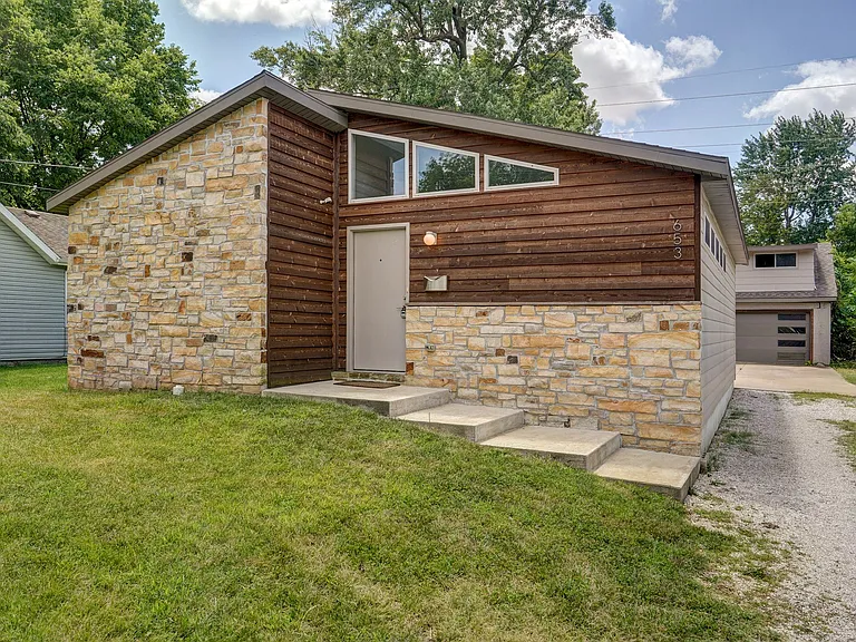 653 S Fairway Ave — Photo 4
