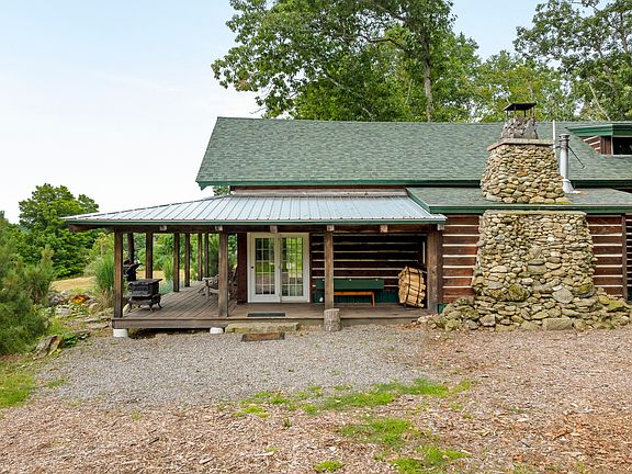5th image of 216 Robinson Road
