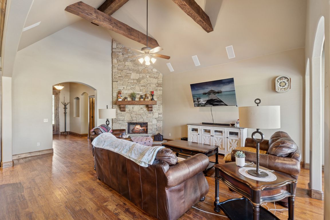 next background image