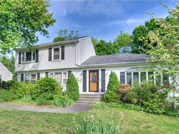117 Bulgarmarsh Rd, Tiverton, RI 02878