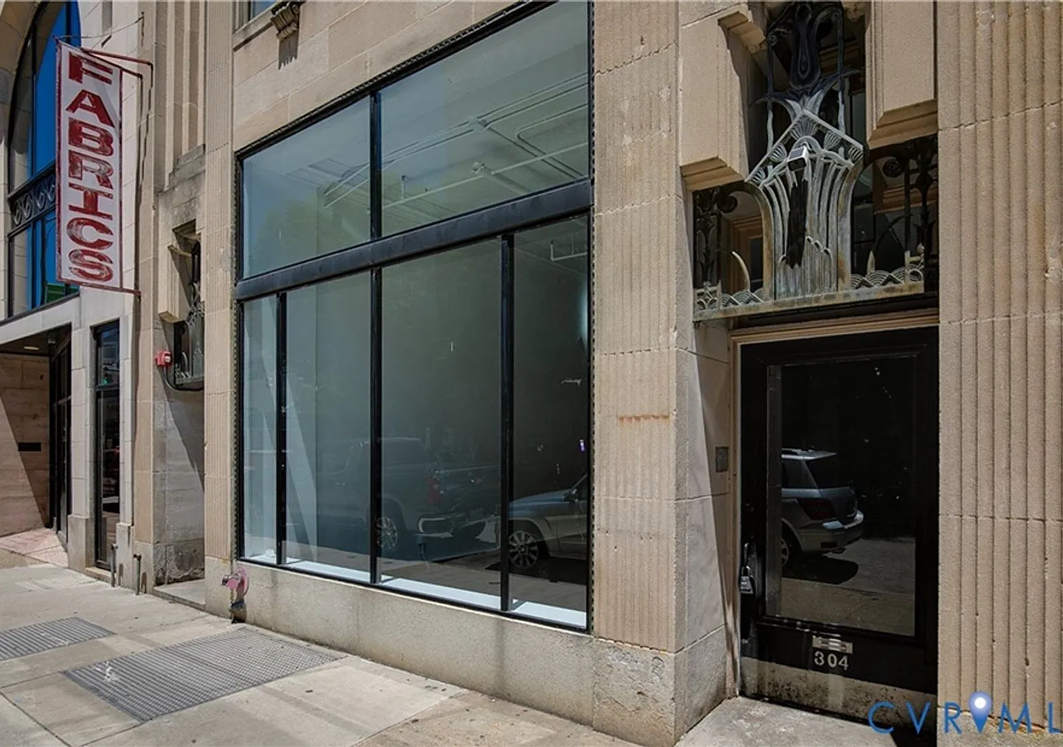 304 E Grace St — Photo 3