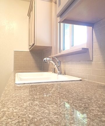 5th image of 7423 Spur Valley St