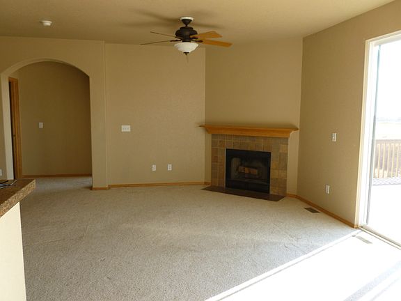 2nd image of 9755 Kings Canyon Dr