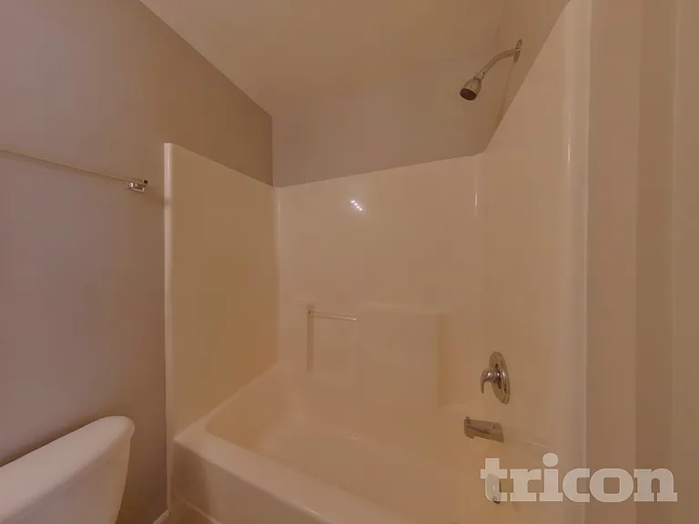 226 Blazer Dr — Photo 16