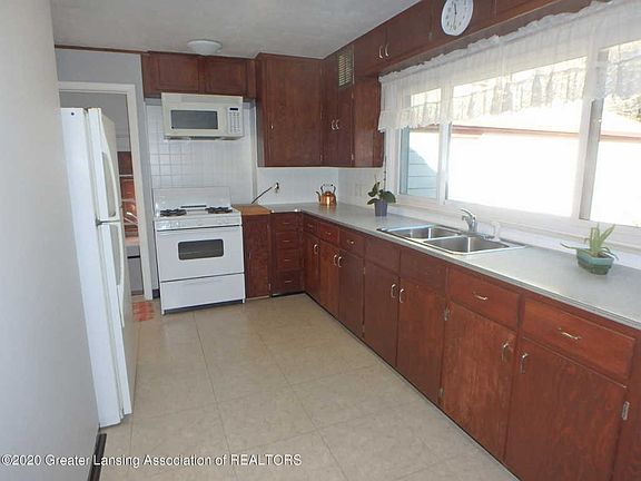 5th image of 4101 E Clinton Trl