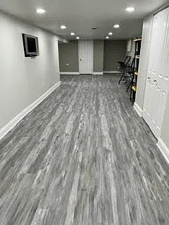 E 86th Pl — Photo 7