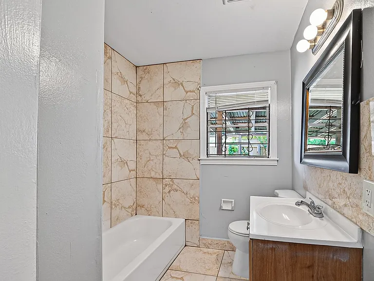 5934 Belmark St — Photo 12
