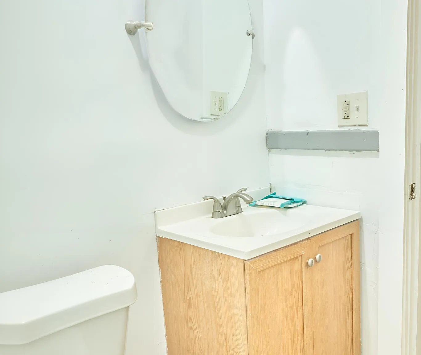 2 bed, 1000 sqft, $990 — Photo 2