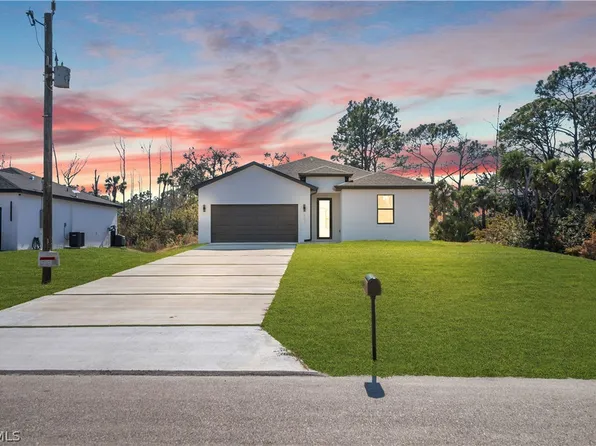 621 Greenbriar Blvd, Lehigh Acres, FL 33972