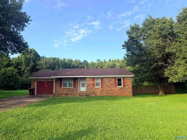 15774 Dupree Dr, Athens, AL 35614