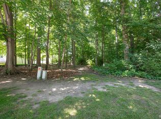 25413 N Shore Dr, Elkhart, IN 46514