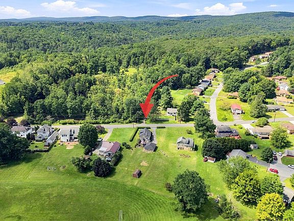 5th image of 216 Woodmont Rd