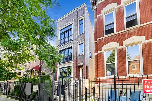 1022 N Wood St #3 Photo 1