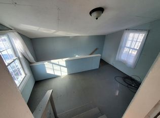 91 1st St APT 3, Bangor, ME 04401