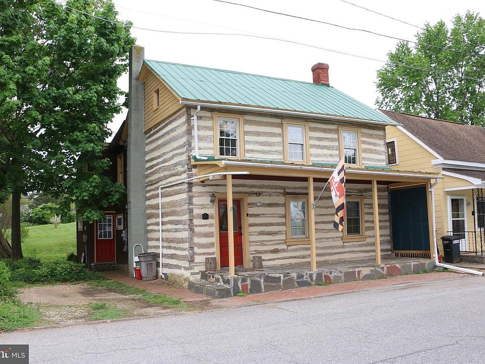 1st image of 116 W Chapline St