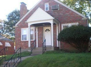 8714 Acacia Dr, Saint Louis, MO