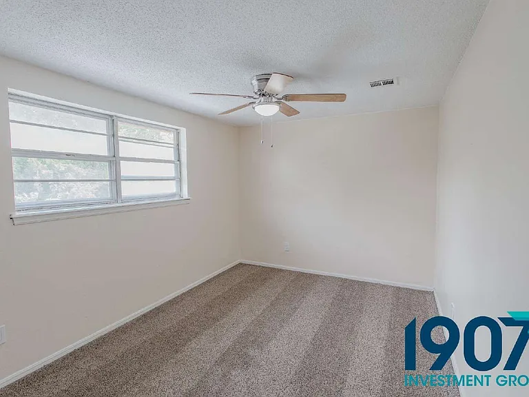 9212 S McKinley Ave — Photo 19