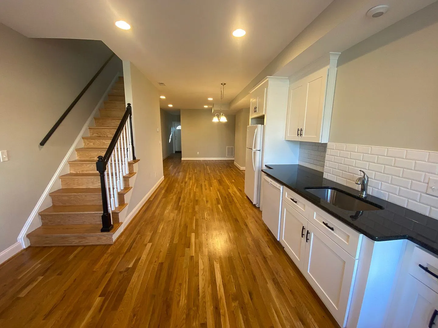 Renovated Three Bedroom VCU Area Home With Two Full Baths Available in August. — Photo 3
