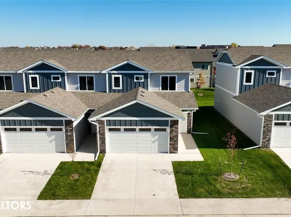 243 NW Waverly Dr, Waukee, IA 50263