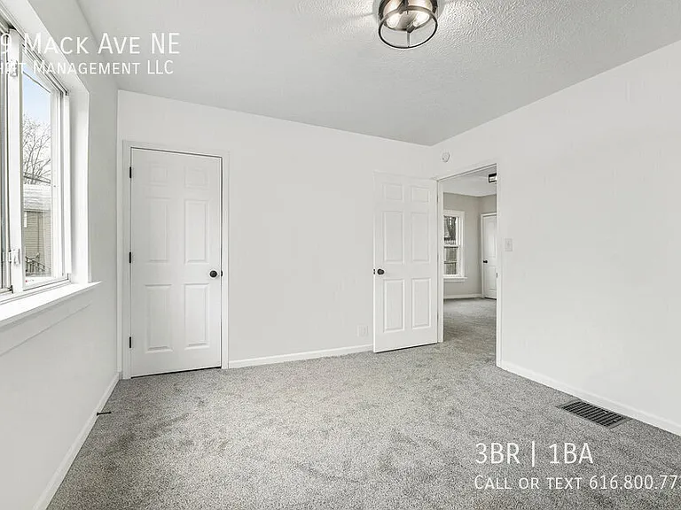 59 Mack Ave NE — Photo 12
