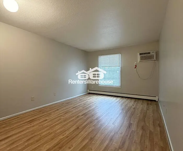 4648 Cedar Lake Rd S #1 — Photo 10