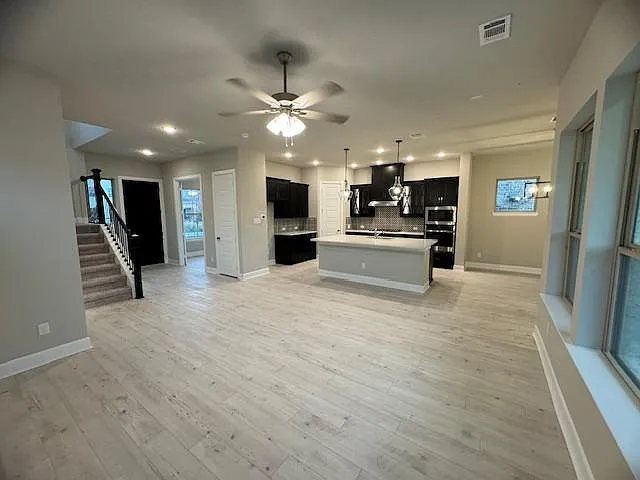 700 Prairie Falcon Dr — Photo 43