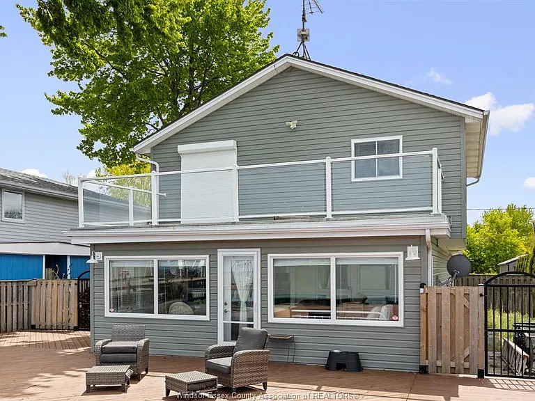 689 Ross Beach Rd — Photo 24