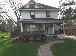 213 S Pecatonica St, Winnebago, IL 61088