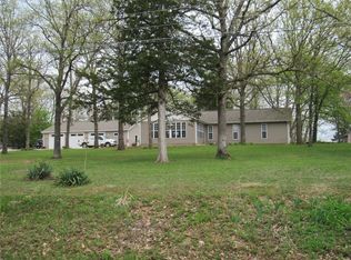 Pawnee Dr, Cuba, MO 65453
