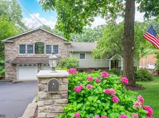 43 Paderewski Rd, Oak Ridge, NJ 07438