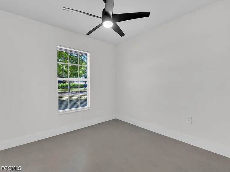 2509 Academy Blvd — Photo 22