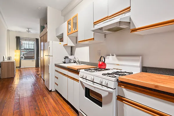 Rented by Brown Harris Stevens | media 12