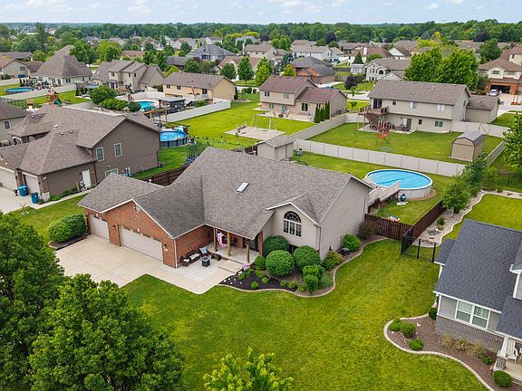 4th image of 9022 Mallard Ln