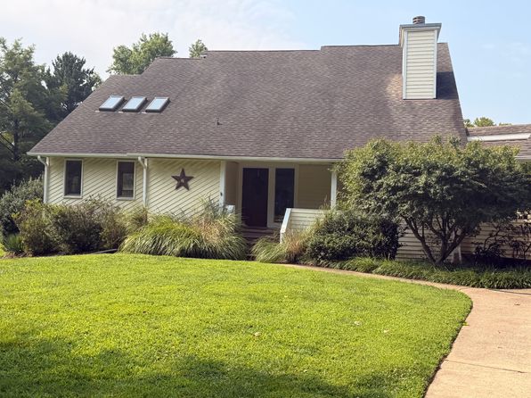 5 Sycamore Ct