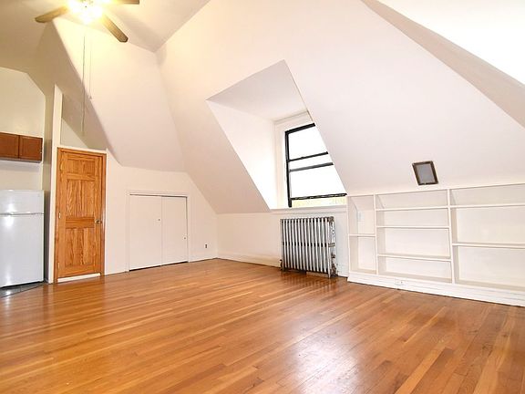 2nd image of 638 Wea APT 5A