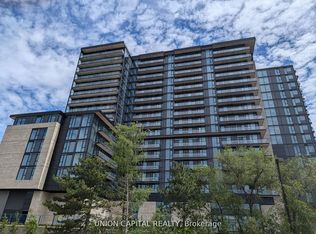 86 Dundas St E #915, Mississauga, ON L5A 1W4