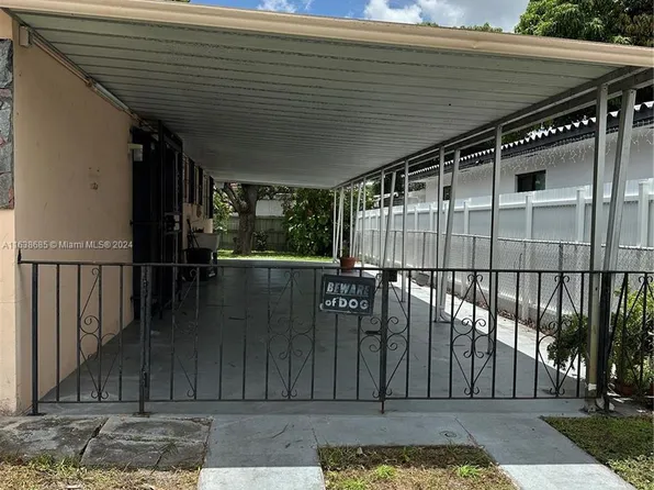720 SE 8th Pl, Hialeah, FL 33010