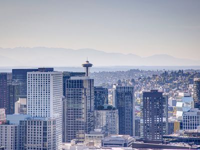1301 Spring St APT 17D, Seattle, WA, 98104