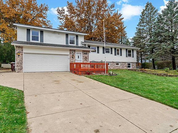 2nd image of 14442 Gladiola Ct