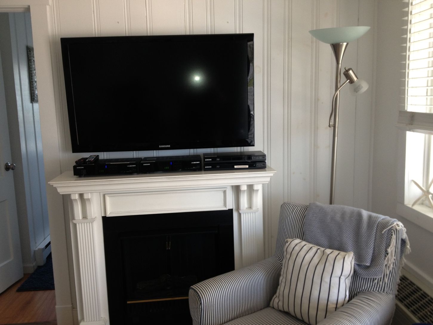 6 Soundview Dr, Unit 1, Montauk, NY 11954 Out East