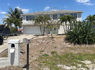 3216 36th St SW, Lehigh Acres, FL 33971